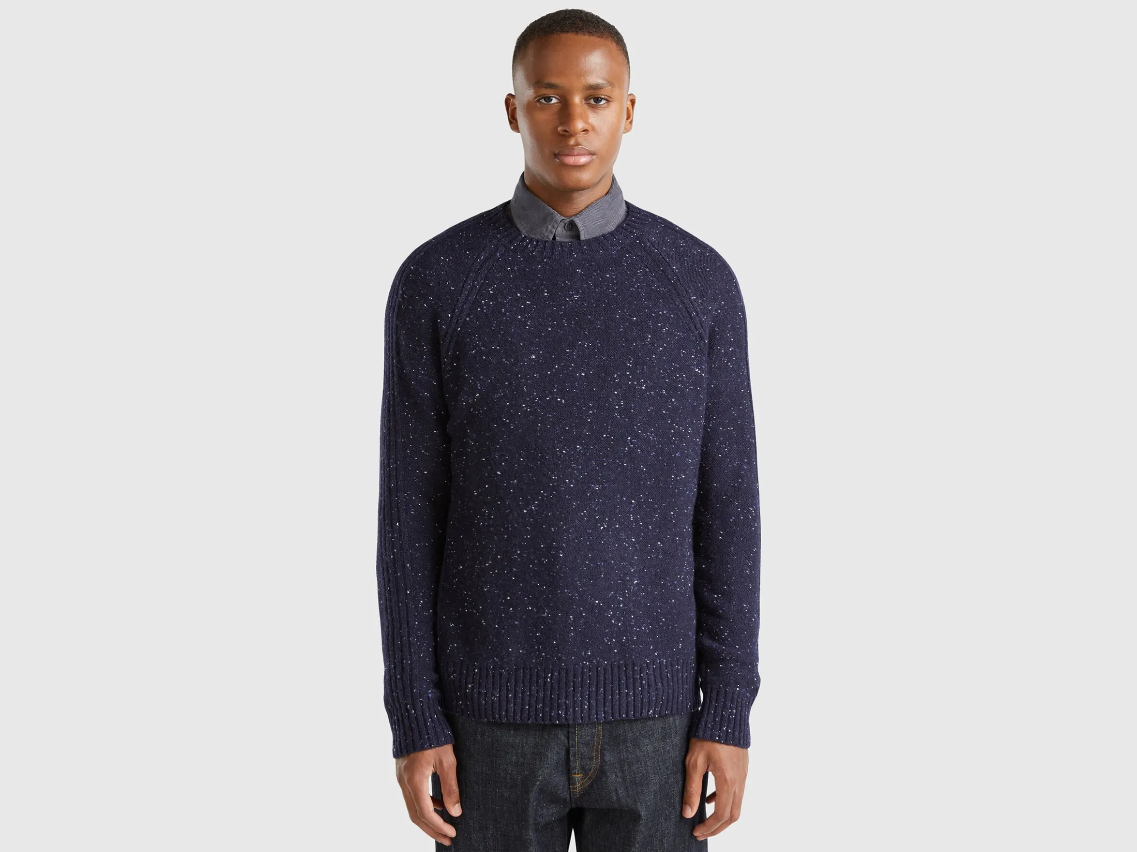Crew neck sweater in wool blend