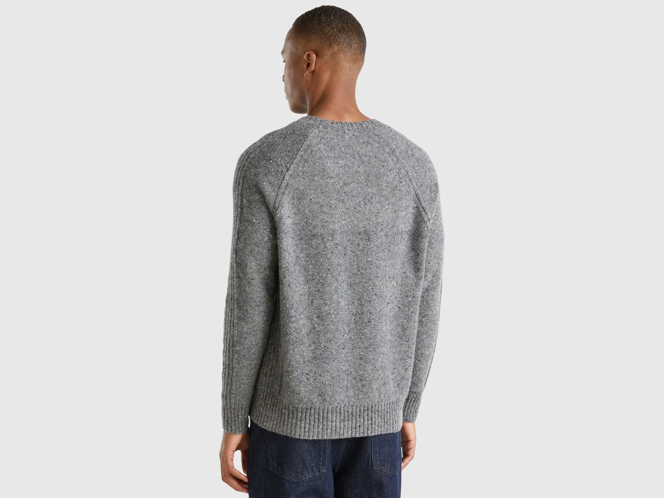 Crew neck sweater in wool blend