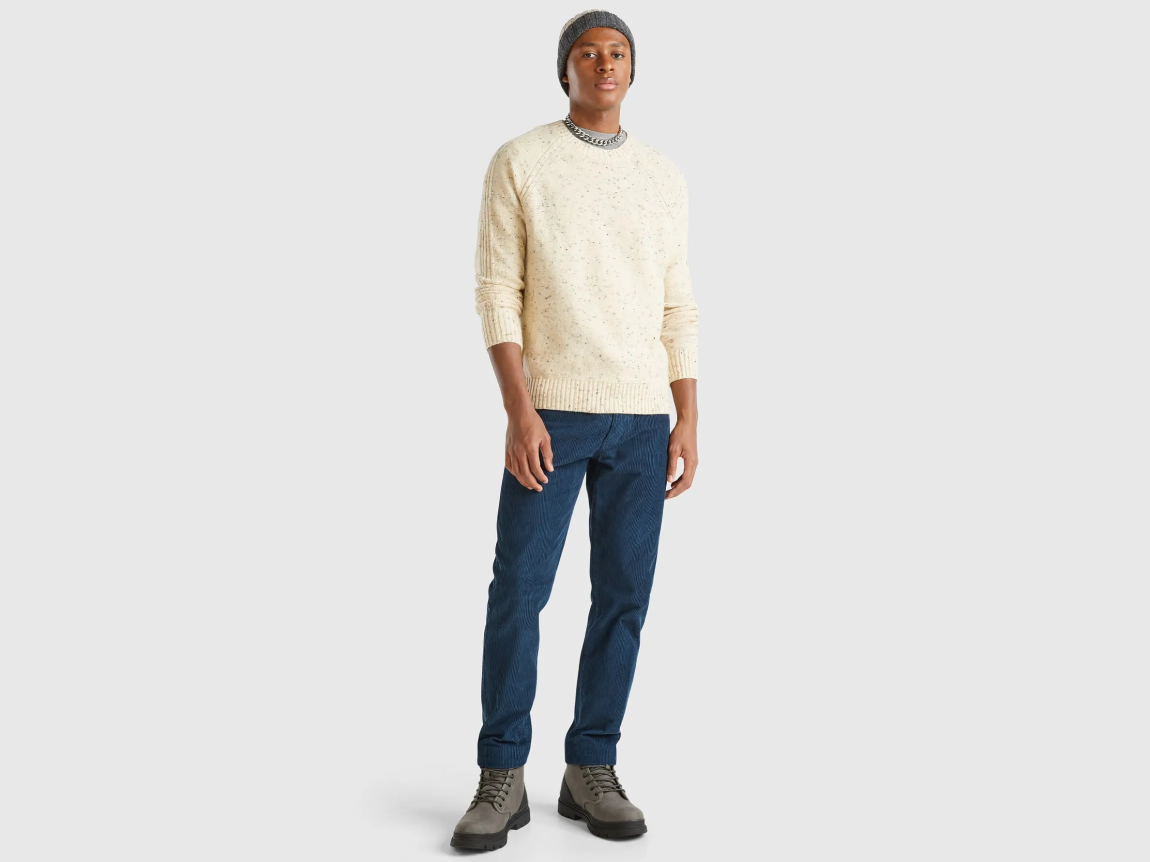 Crew neck sweater in wool blend