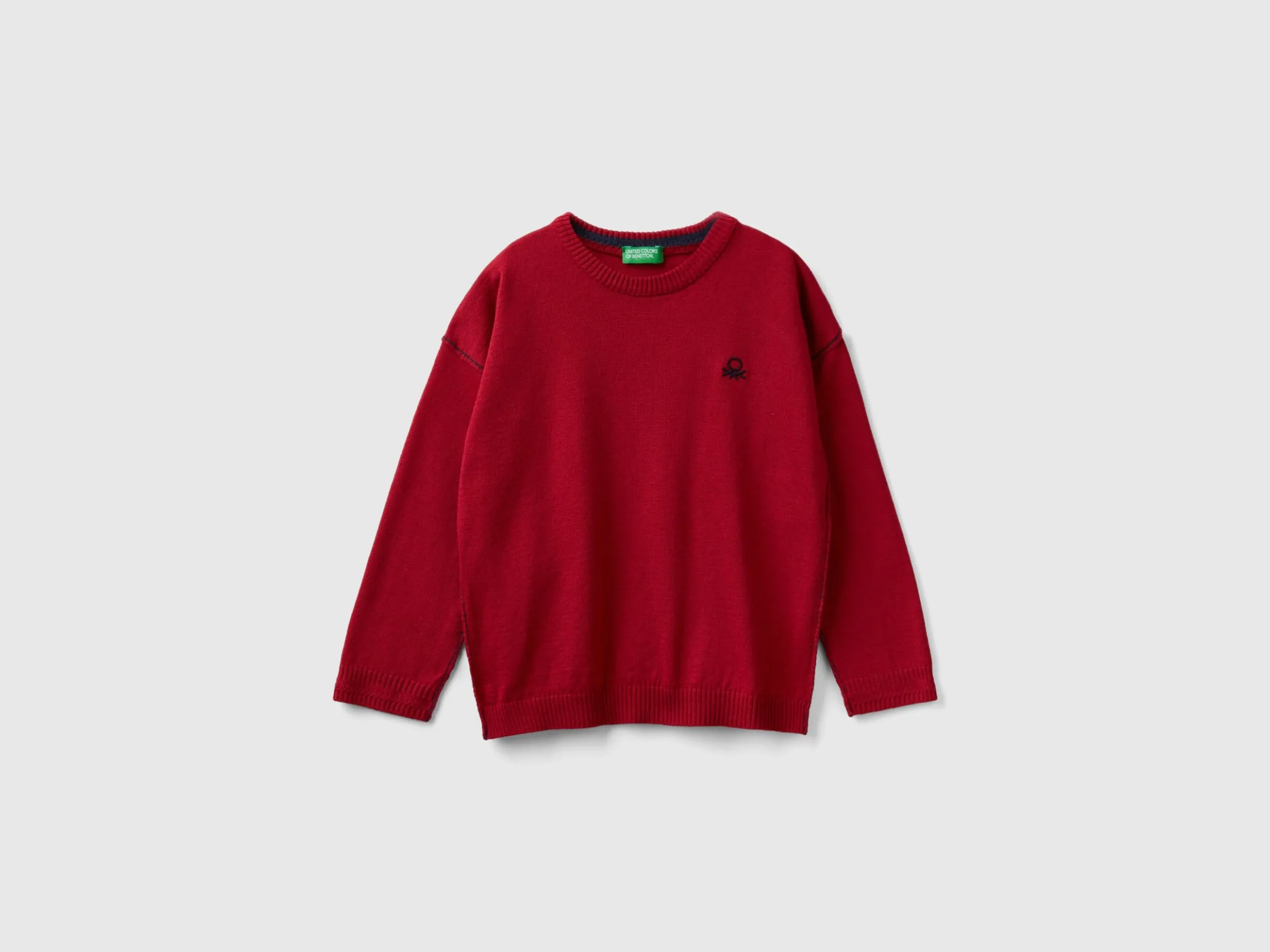 Crew neck sweater with embroidery