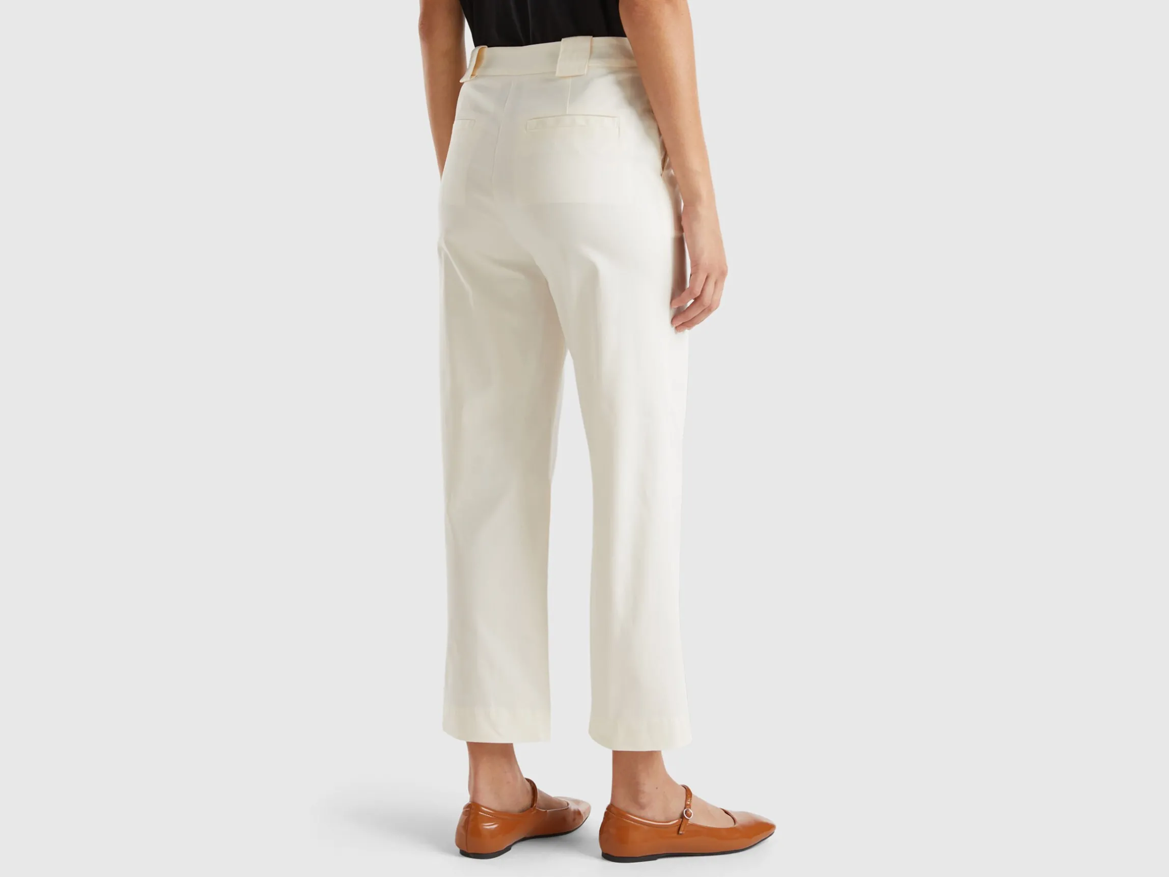 Cropped straight leg trousers