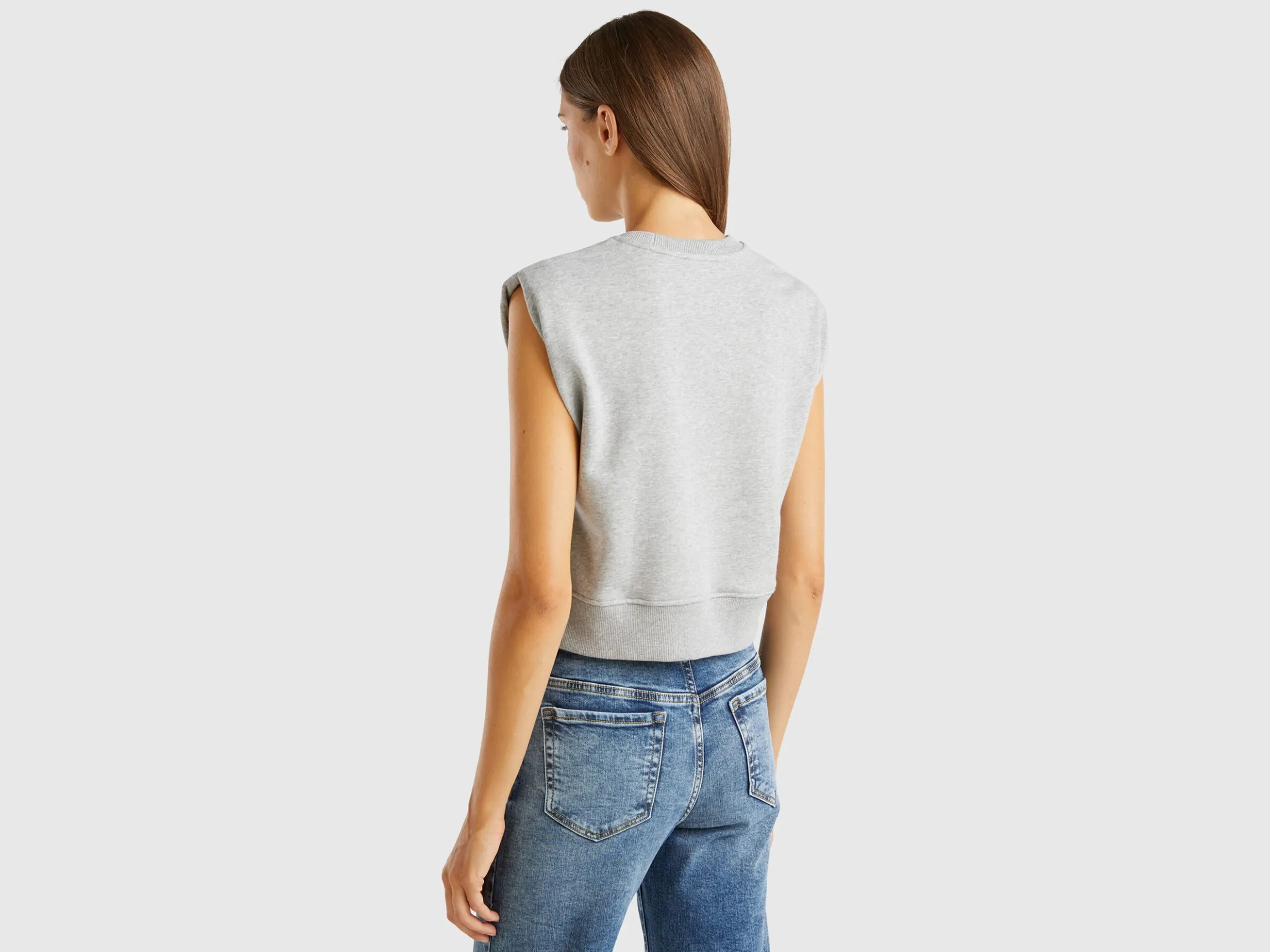 Cropped sweat fabric vest