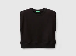 Cropped sweat fabric vest