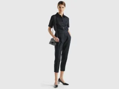 Cropped trousers in 100% linen