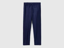 Cropped trousers in 100% linen
