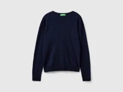 Dark blue crew neck sweater in Merino wool