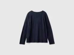 Dark blue crew neck sweater in cashmere and wool blend