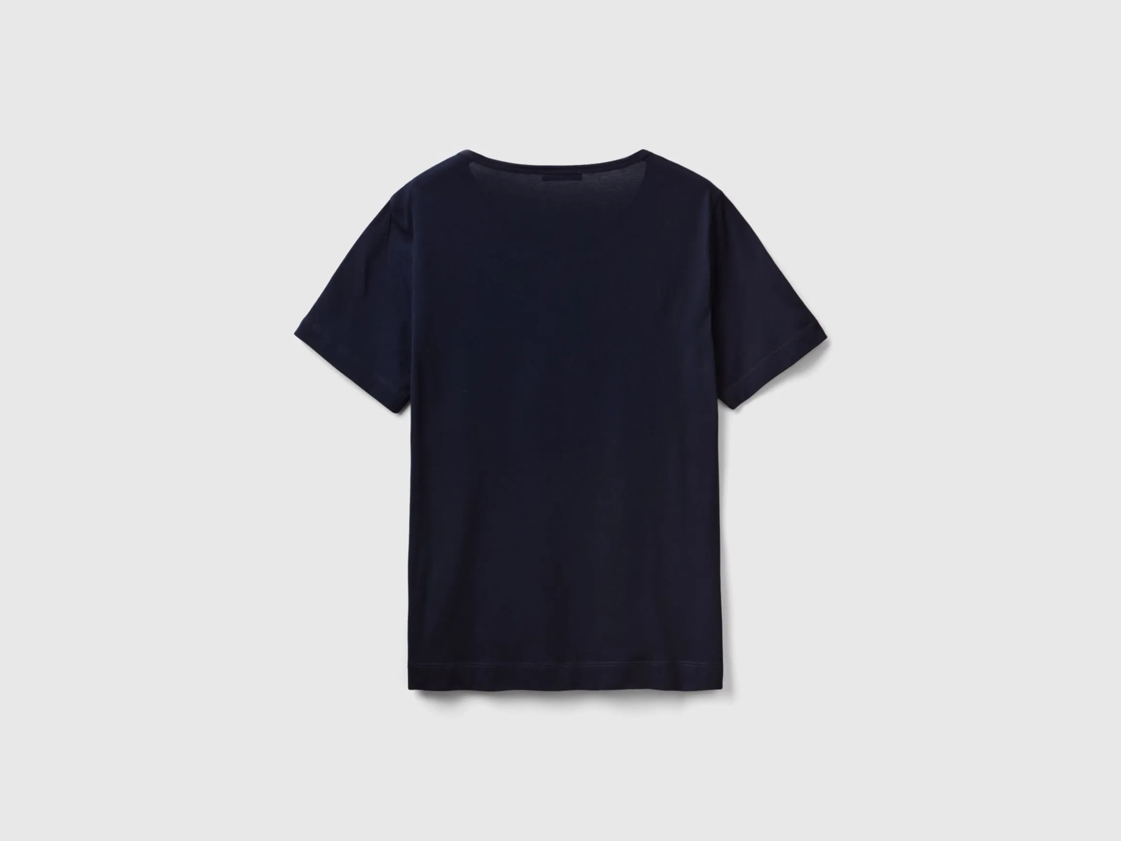 Dark blue short sleeve t-shirt