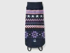Dark blue sweater for dogs
