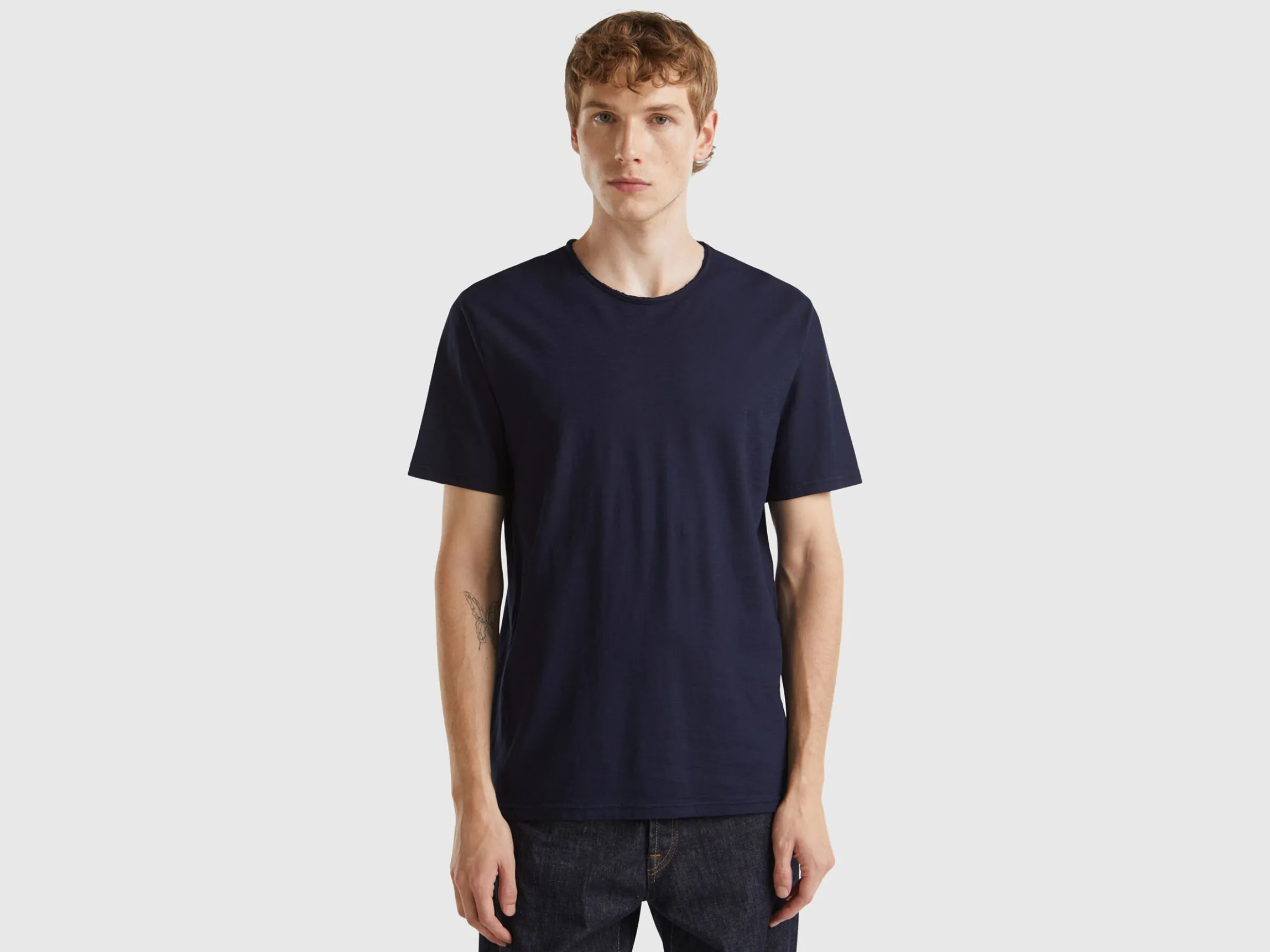 Dark blue t-shirt in slub cotton