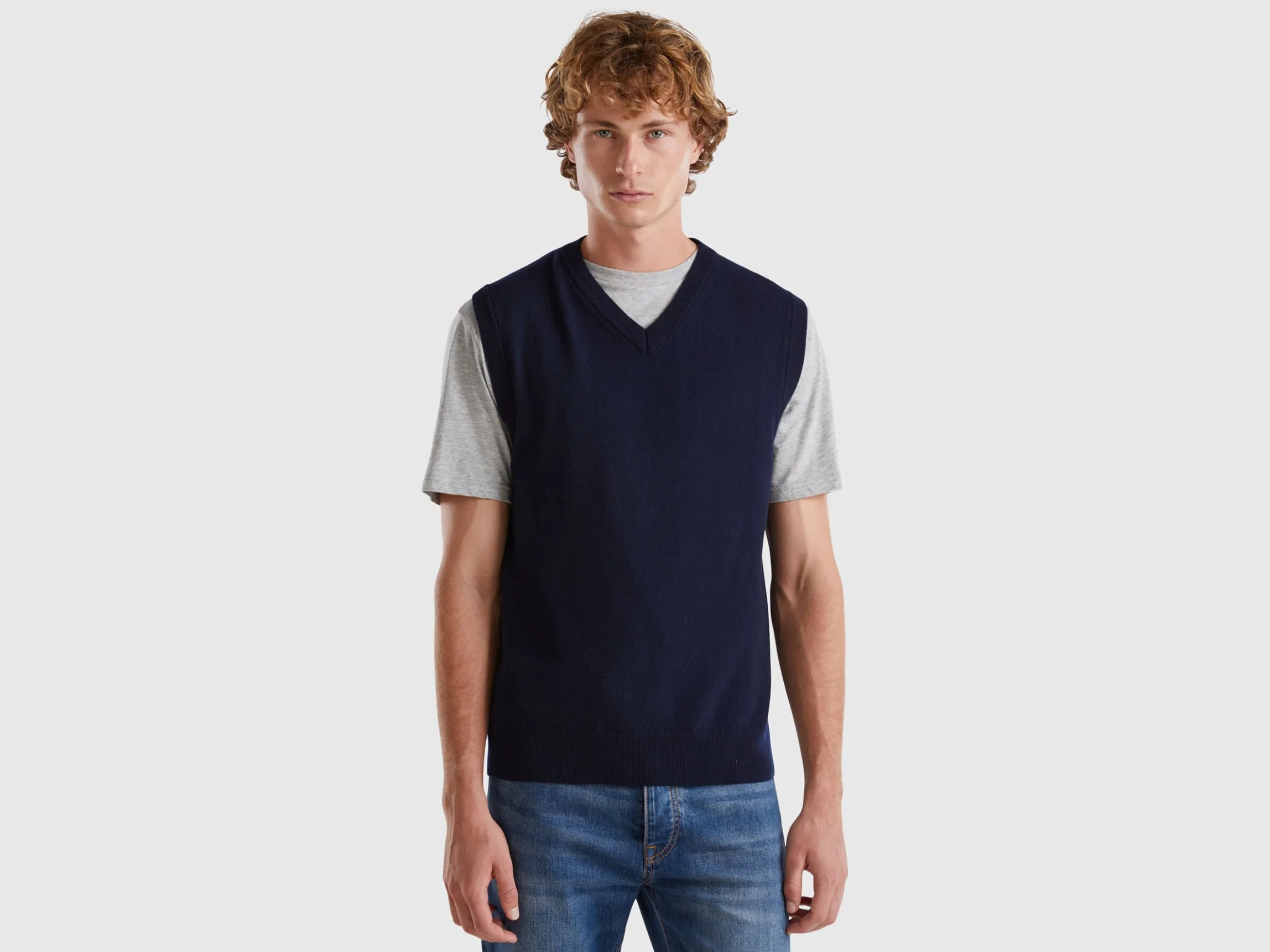 Dark blue vest in pure Merino wool