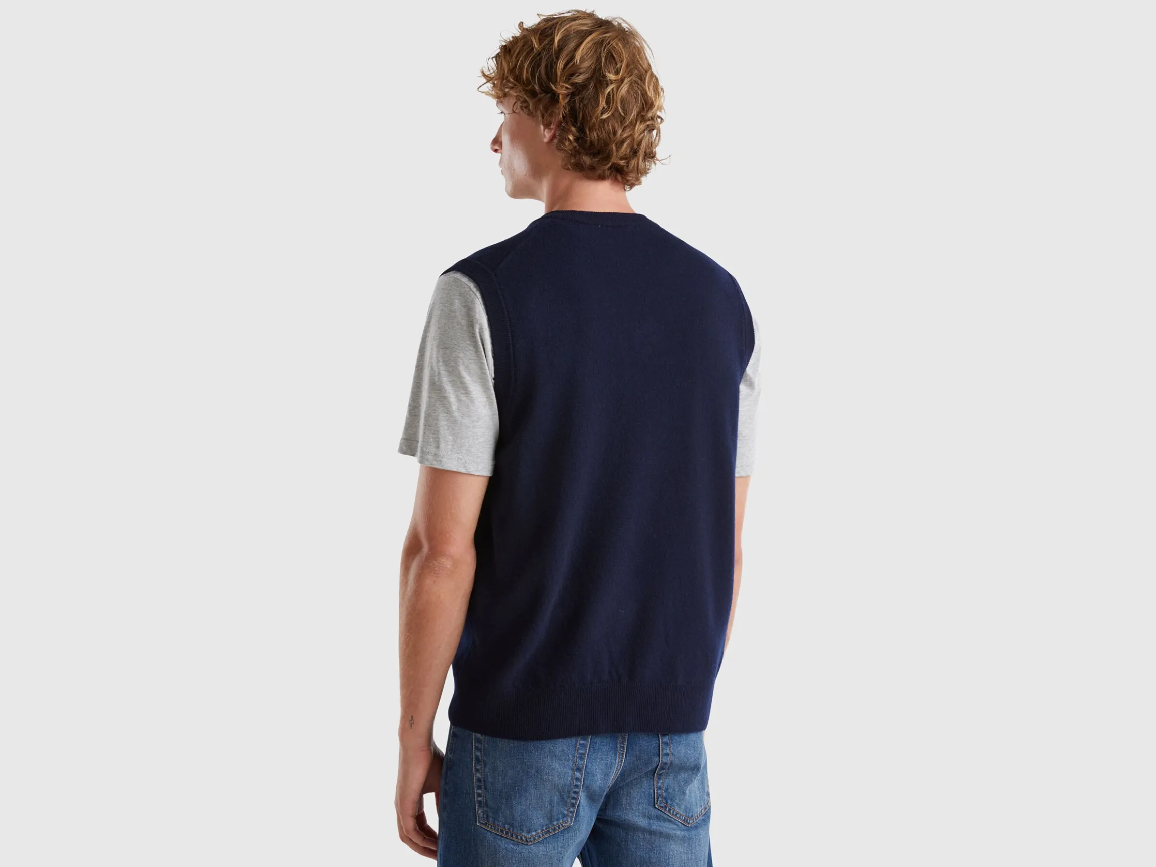 Dark blue vest in pure Merino wool