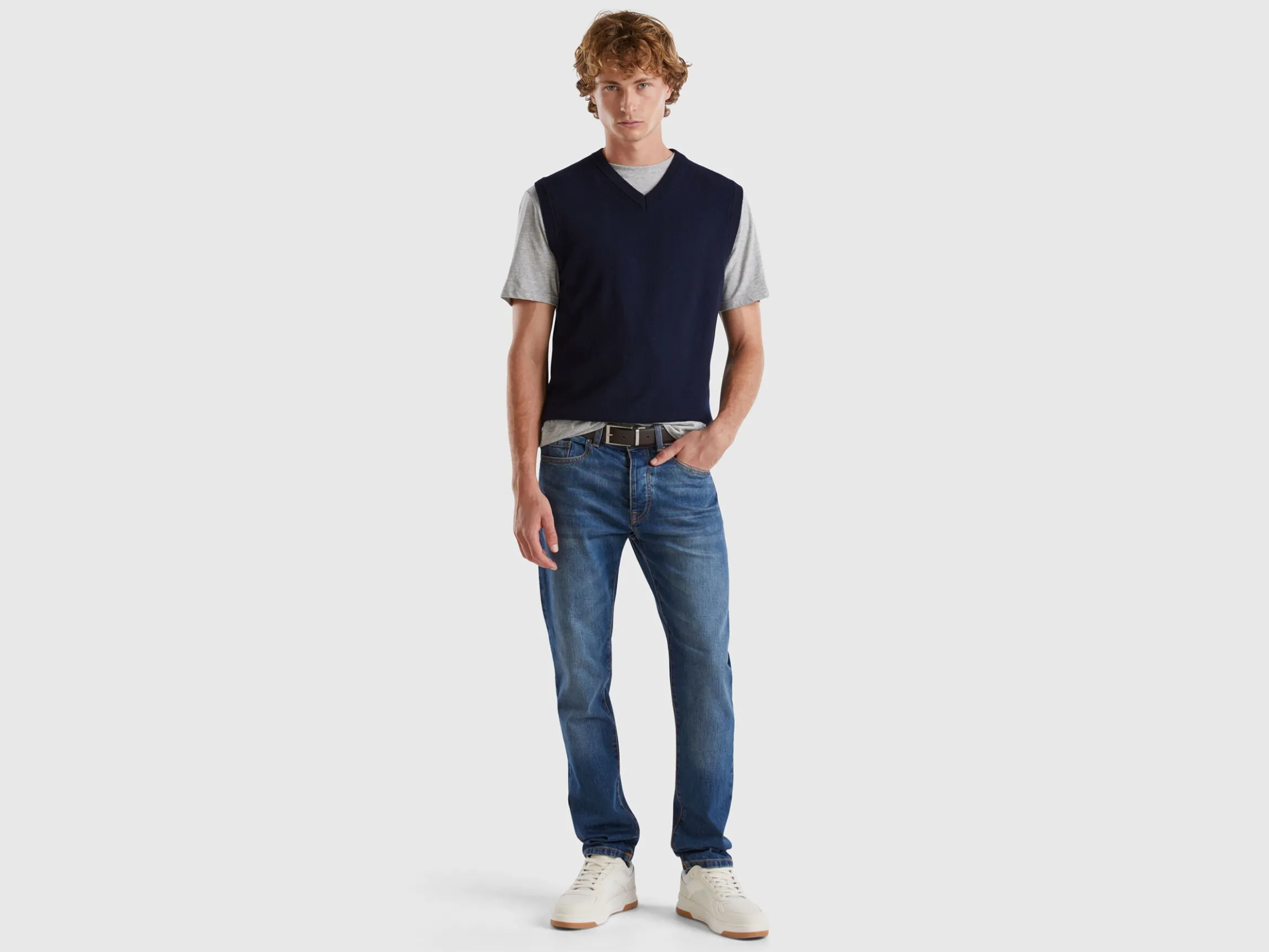 Dark blue vest in pure Merino wool
