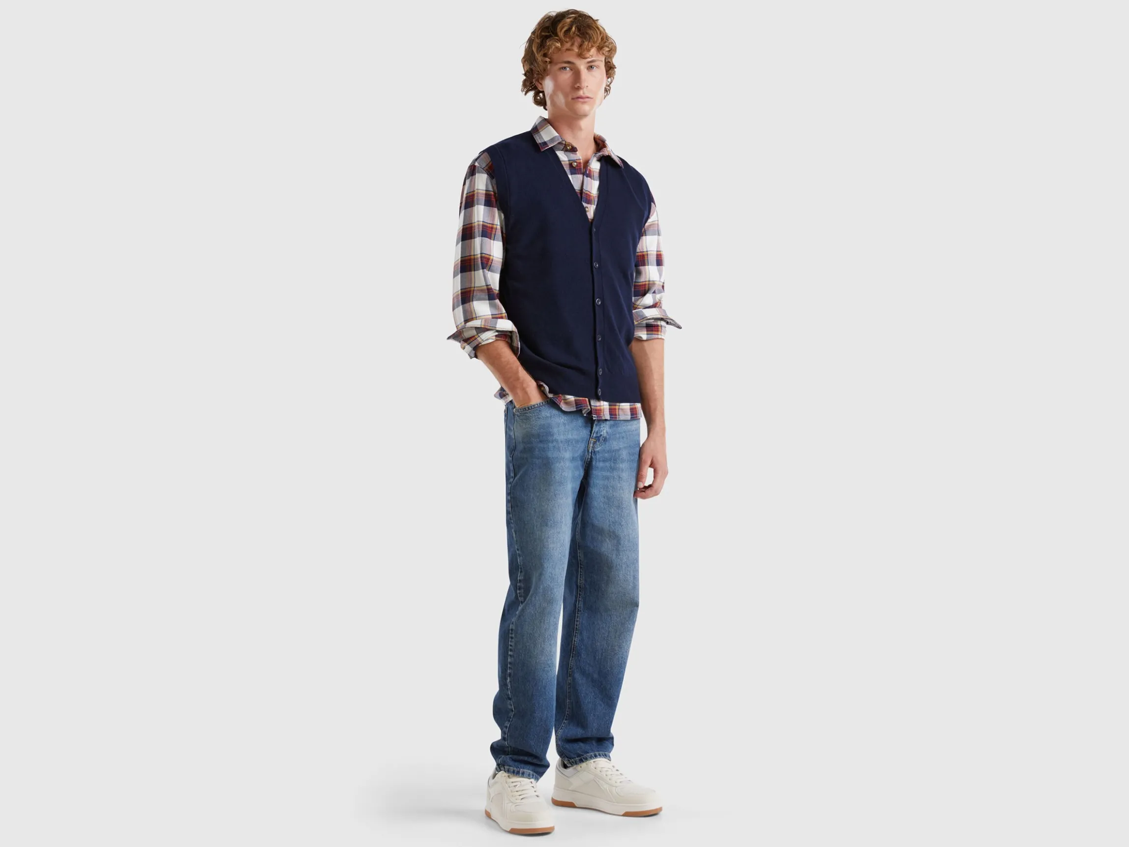 Dark blue vest in pure Merino wool