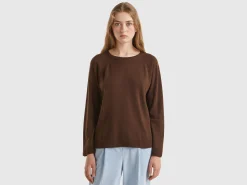 Dark brown crew neck sweater in wool and cashmere blend