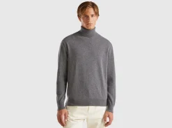 Dark gray turtleneck in pure cashmere