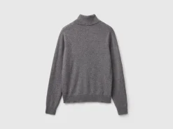 Dark gray turtleneck in pure cashmere