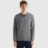 Dark gray V-neck sweater in pure Merino wool