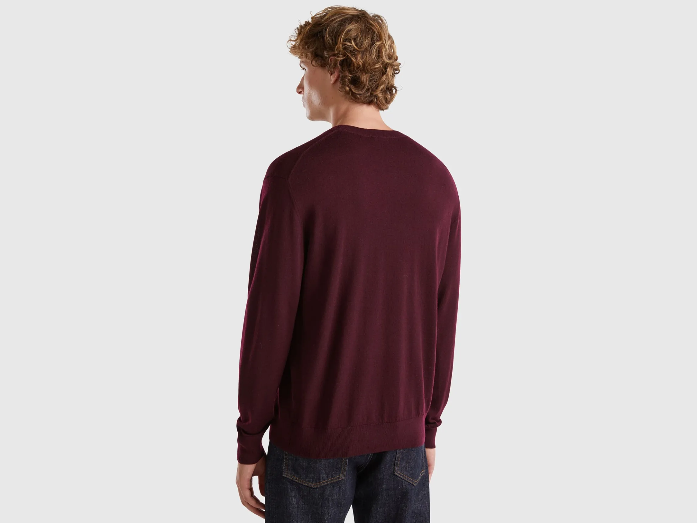 Dark purple sweater in pure Merino wool