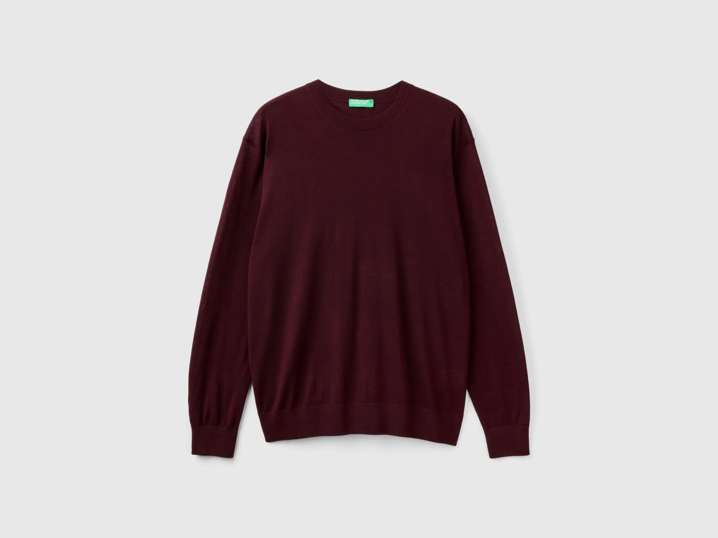 Dark purple sweater in pure Merino wool