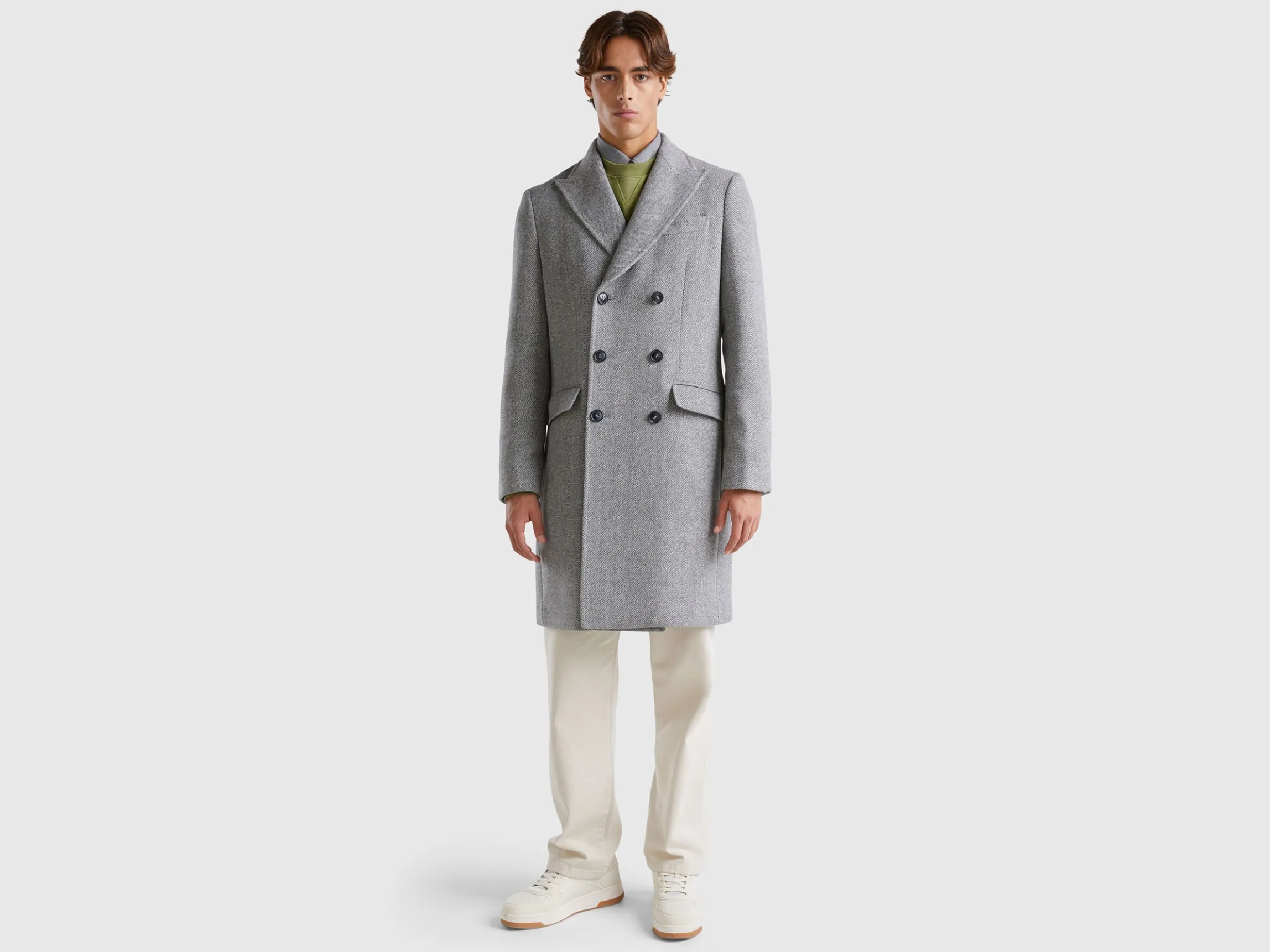 Double-breasted coat in wool blend