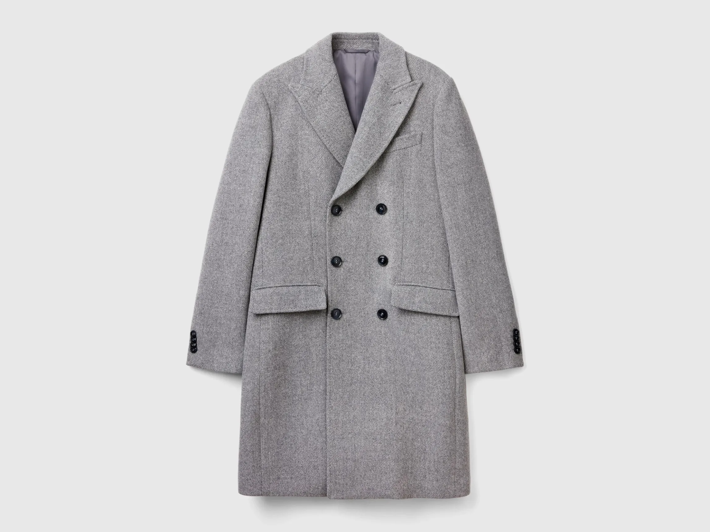 Double-breasted coat in wool blend