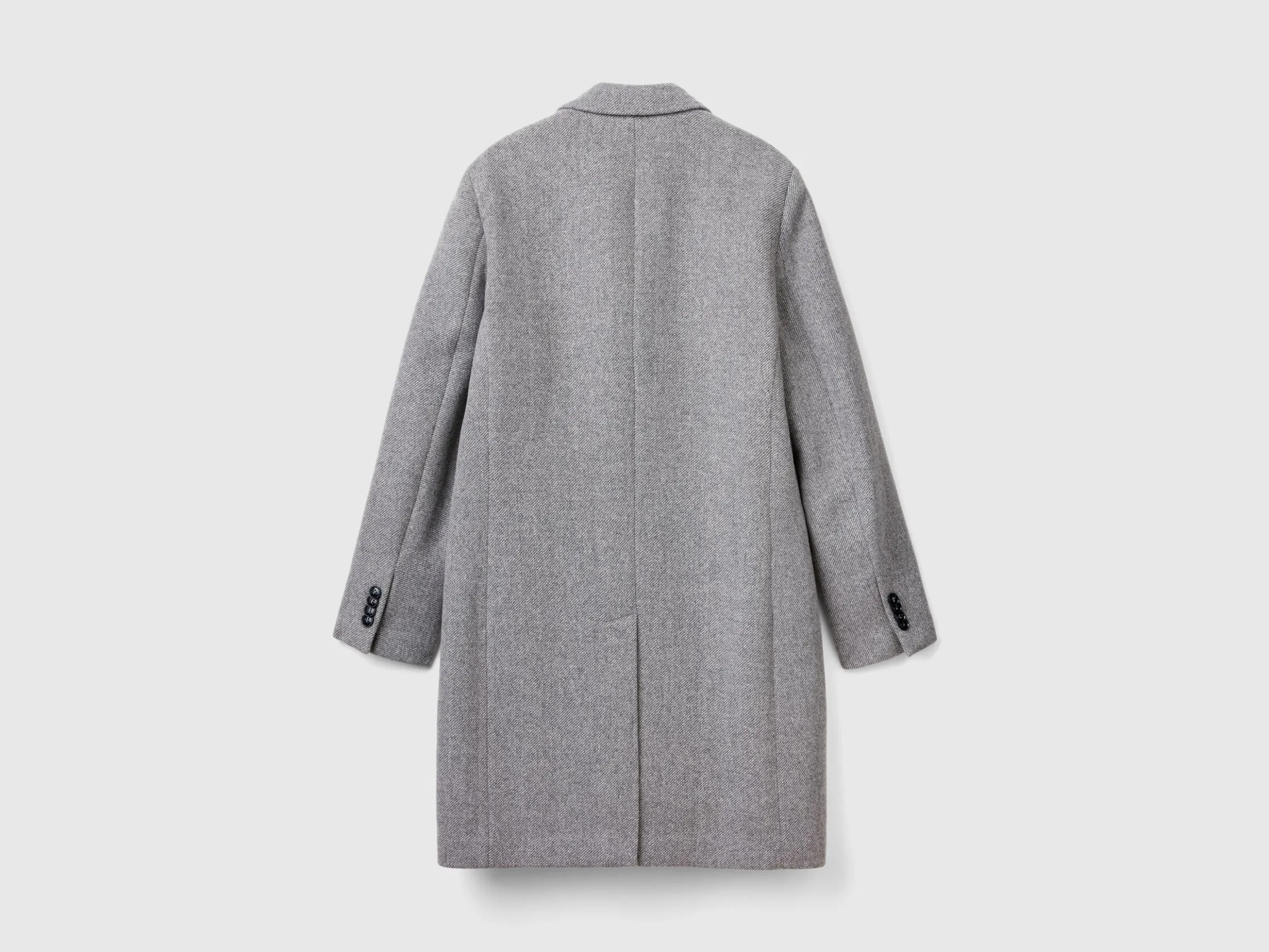 Double-breasted coat in wool blend