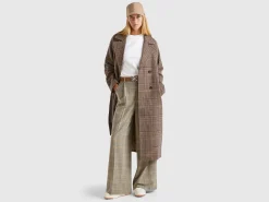 Double-breasted Prince of Wales coat