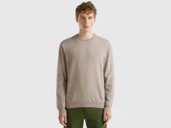Dove gray crew neck sweater in pure Merino wool