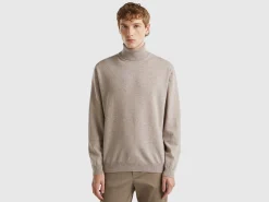 Dove gray turtleneck in pure Merino wool