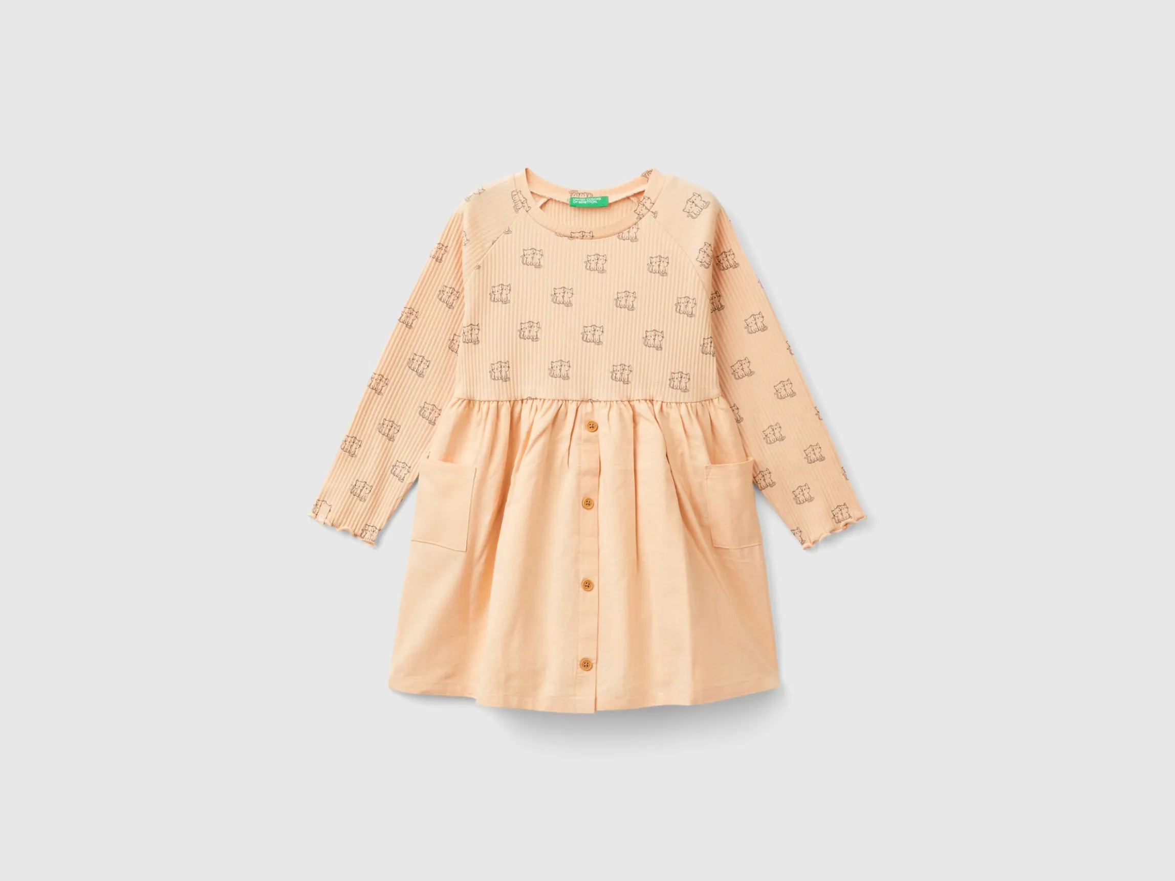 Dress with print and buttons