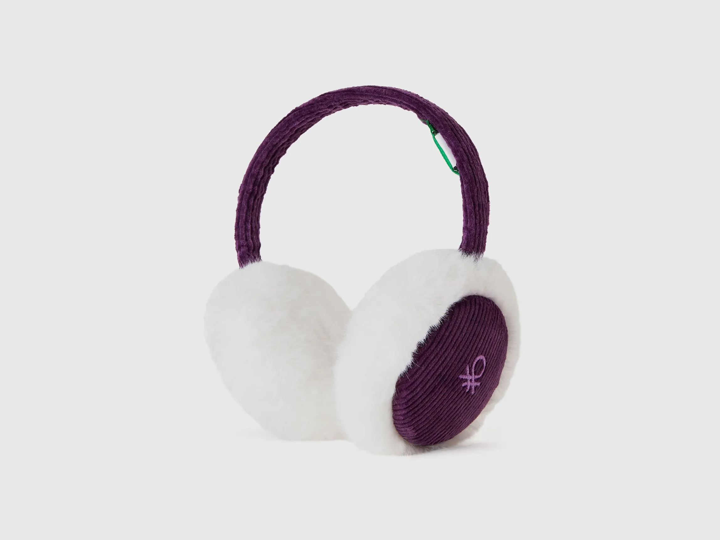 Earmuffs with synthetic fur
