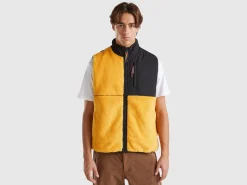 Faux fur vest in nylon