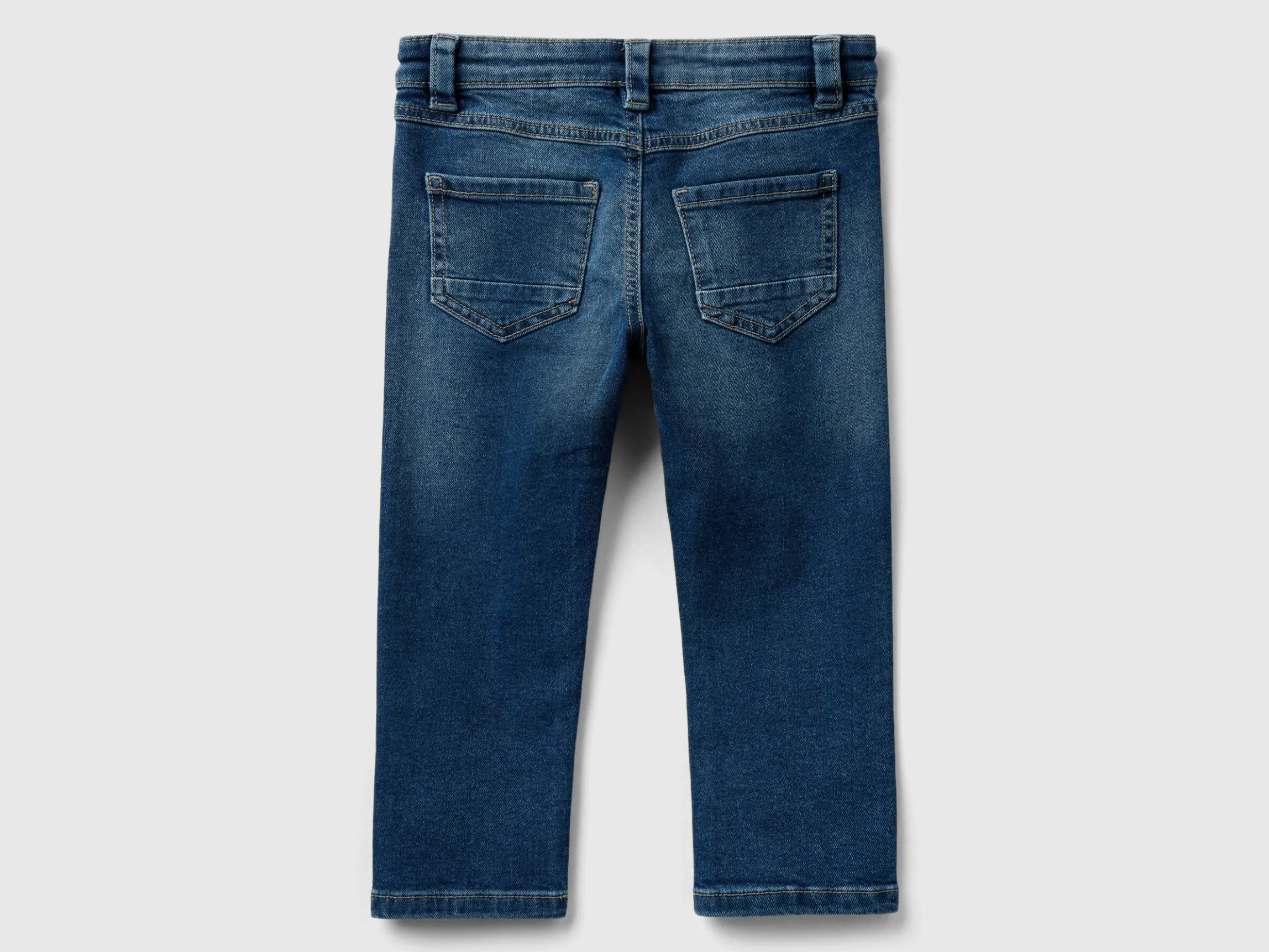 five-pocket jeans