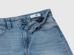 five-pocket jeans