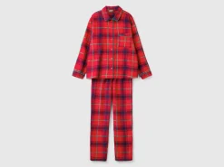 Flannel tartan pyjamas