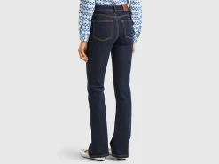 Flared jeans in recycled cotton blend