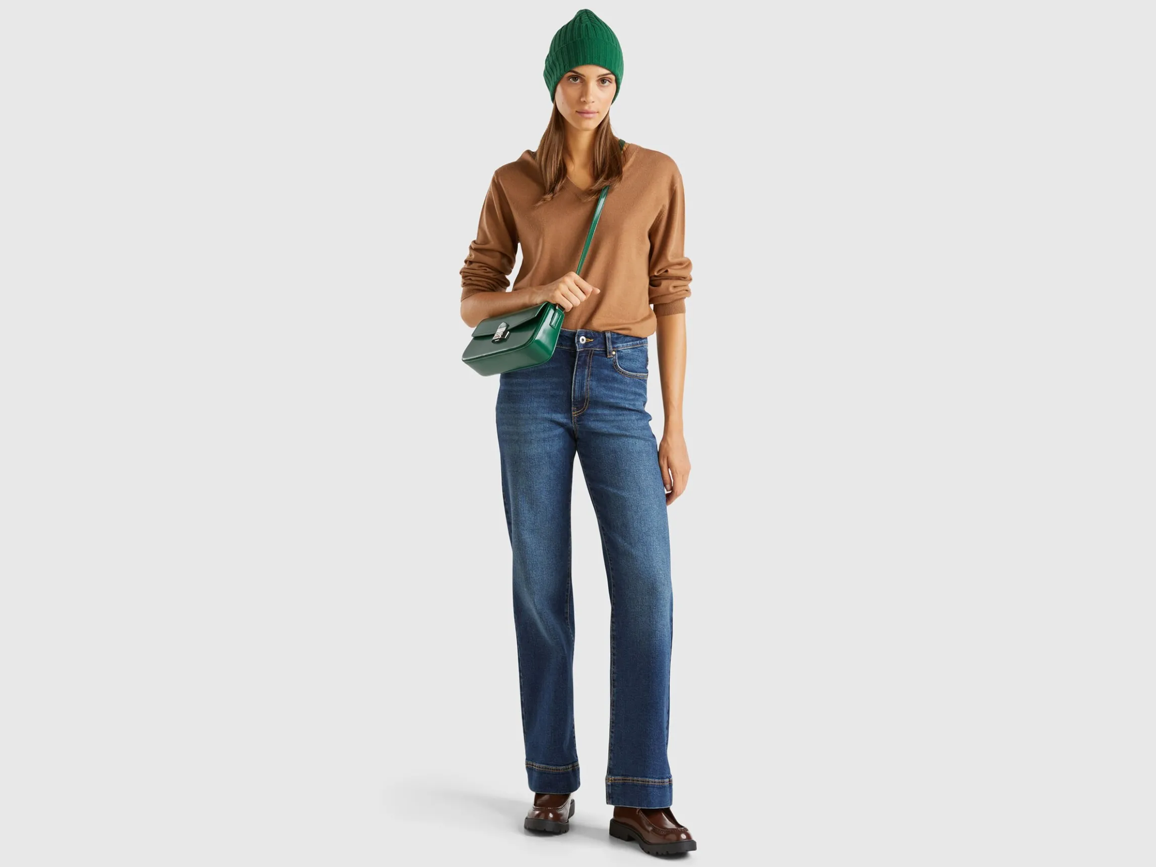 Flared jeans in recycled cotton