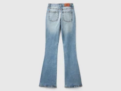 Flared jeans in recycled cotton blend