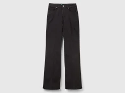 Flared stretch jeans