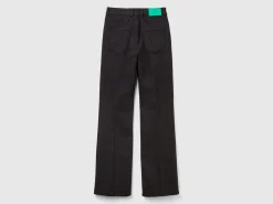 Flared stretch jeans