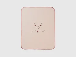 Fleece blanket with animal embroidery