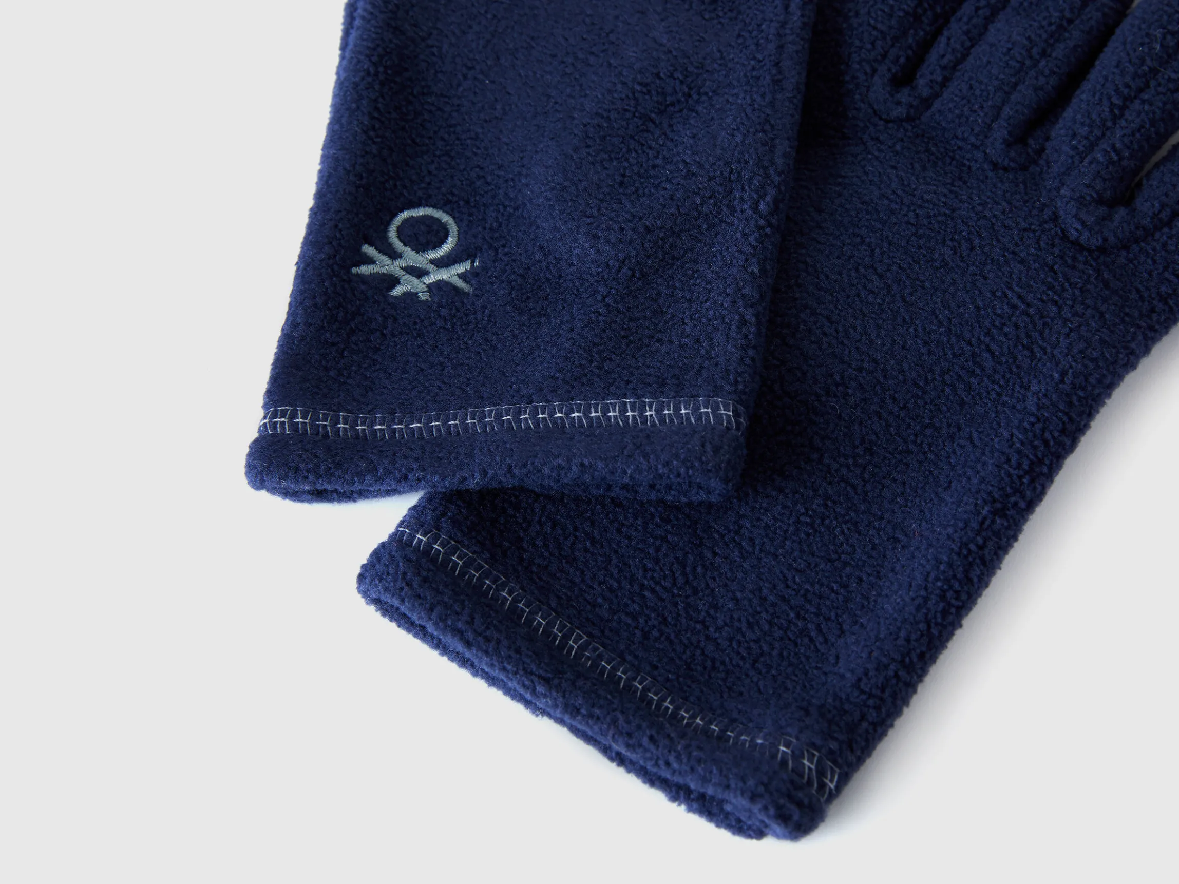 Fleece gloves