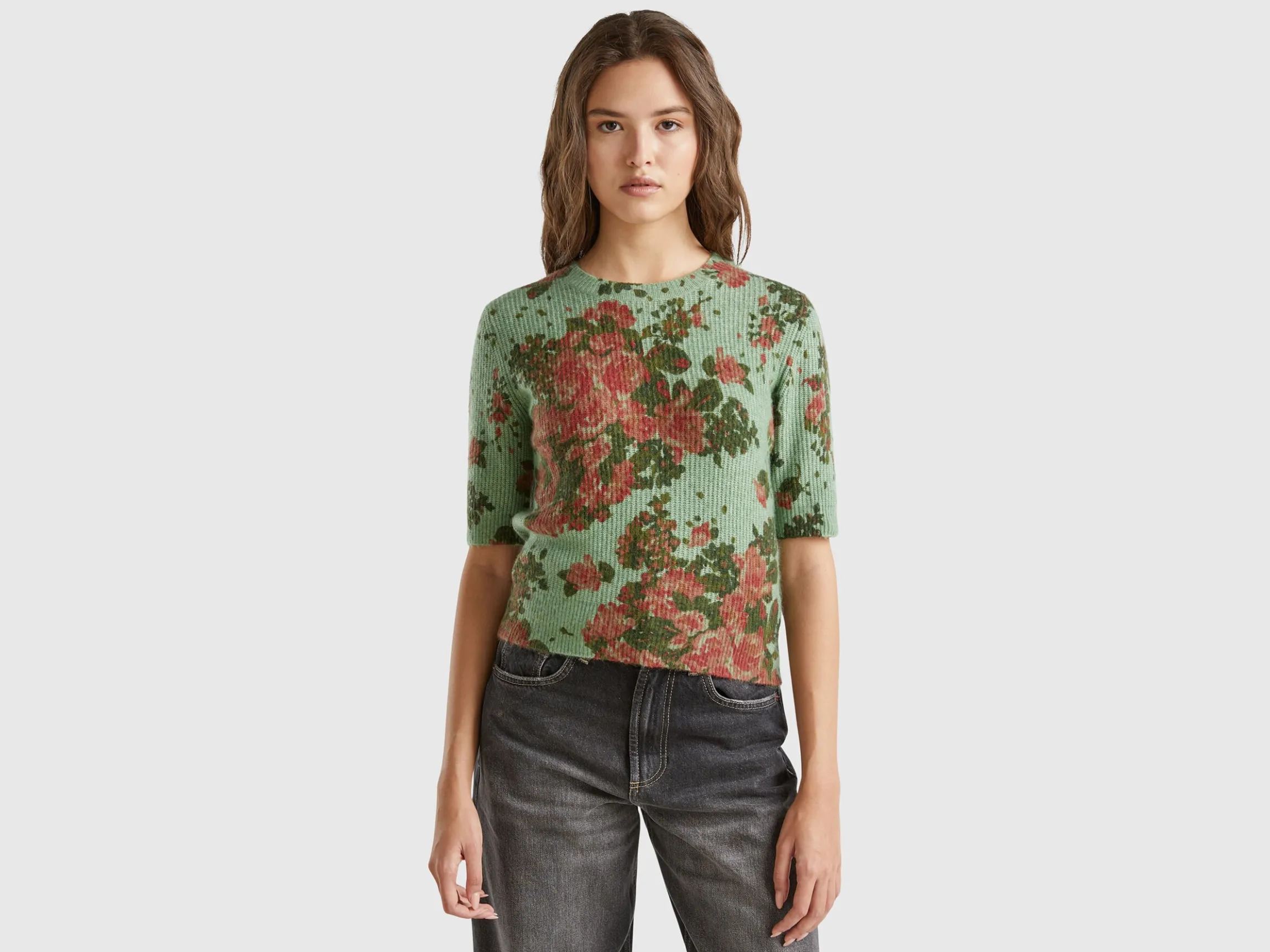 Floral sweater in recycled yarn