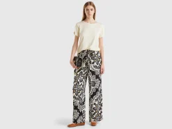 Flowy flower trousers