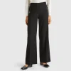 Flowy high-waisted trousers