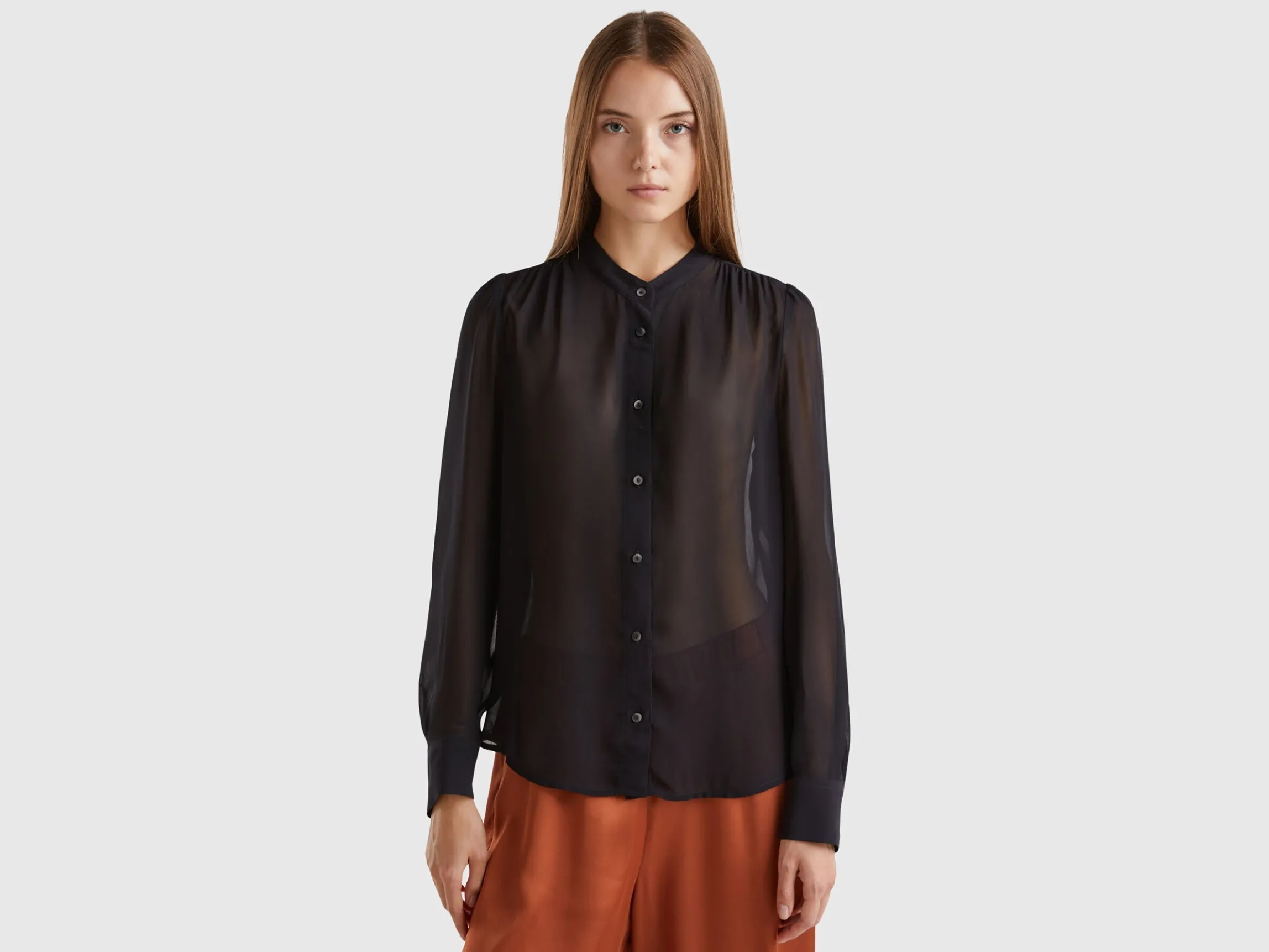 Flowy Mandarin collar shirt