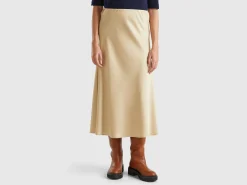Flowy satin look skirt