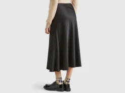 Flowy satin look skirt