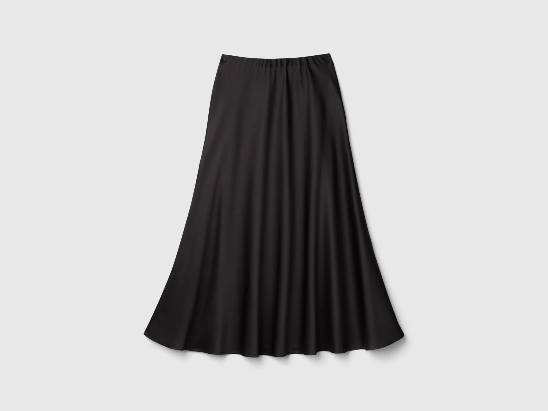 Flowy satin look skirt